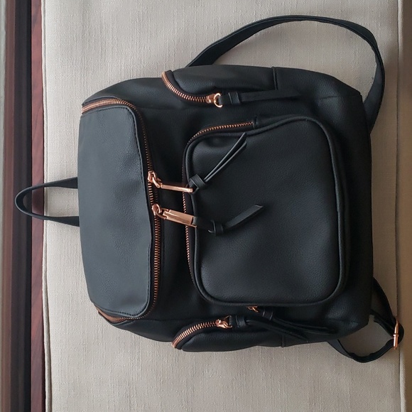 Francesca's black backpack w/rose gold accents - Picture 1 of 3
